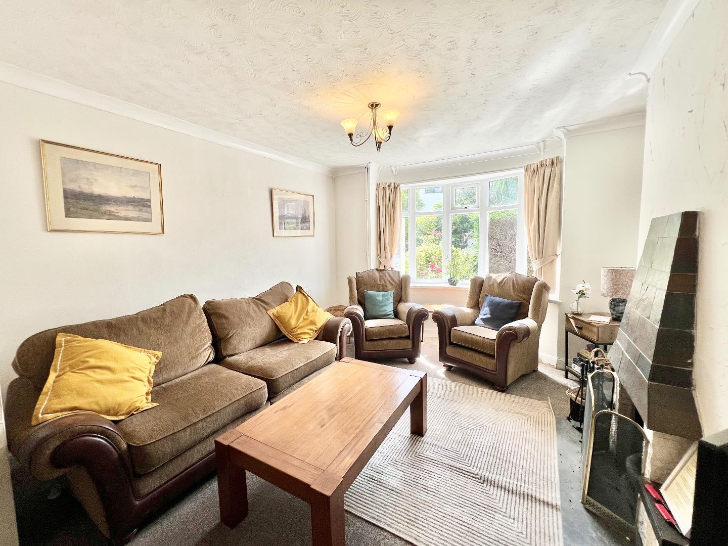 Ewenny Cross, Ewenny, Vale of Glamorgan, CF35 5AB